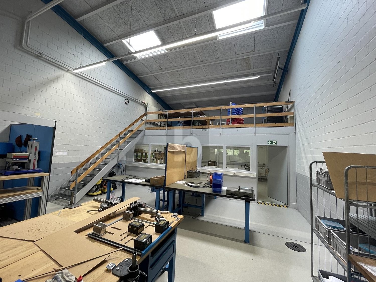oggetto industriale di 1840m²