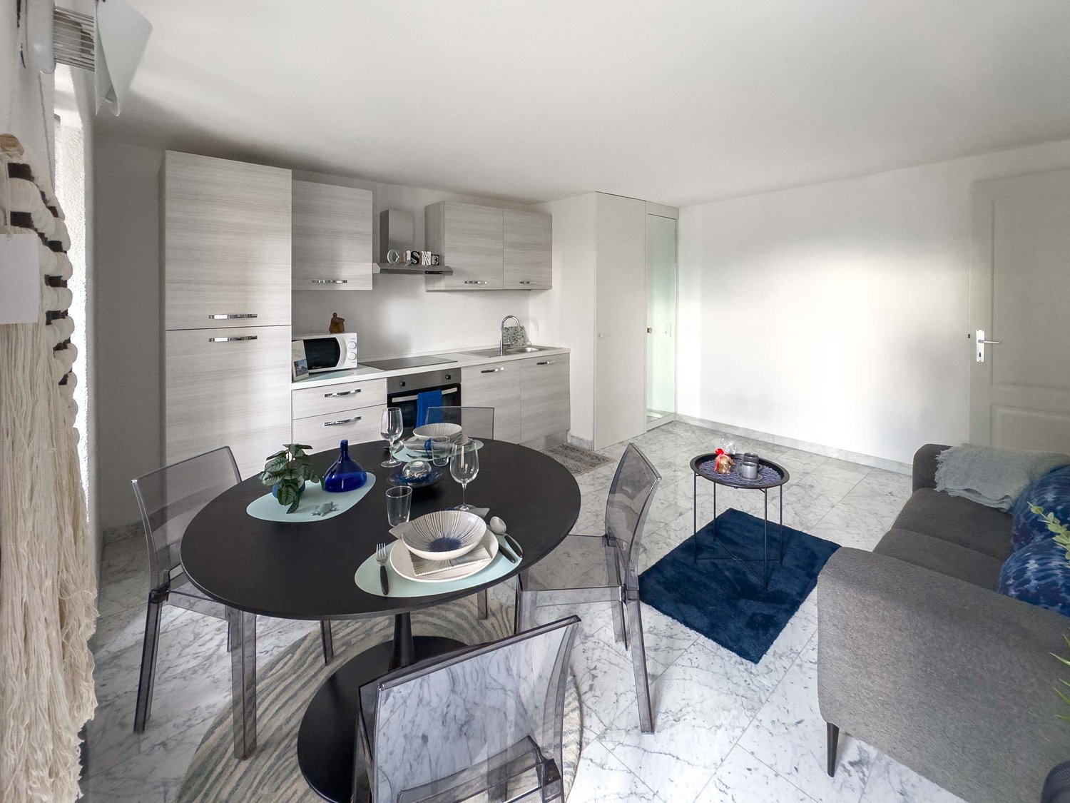2 ½ rooms furnished flat