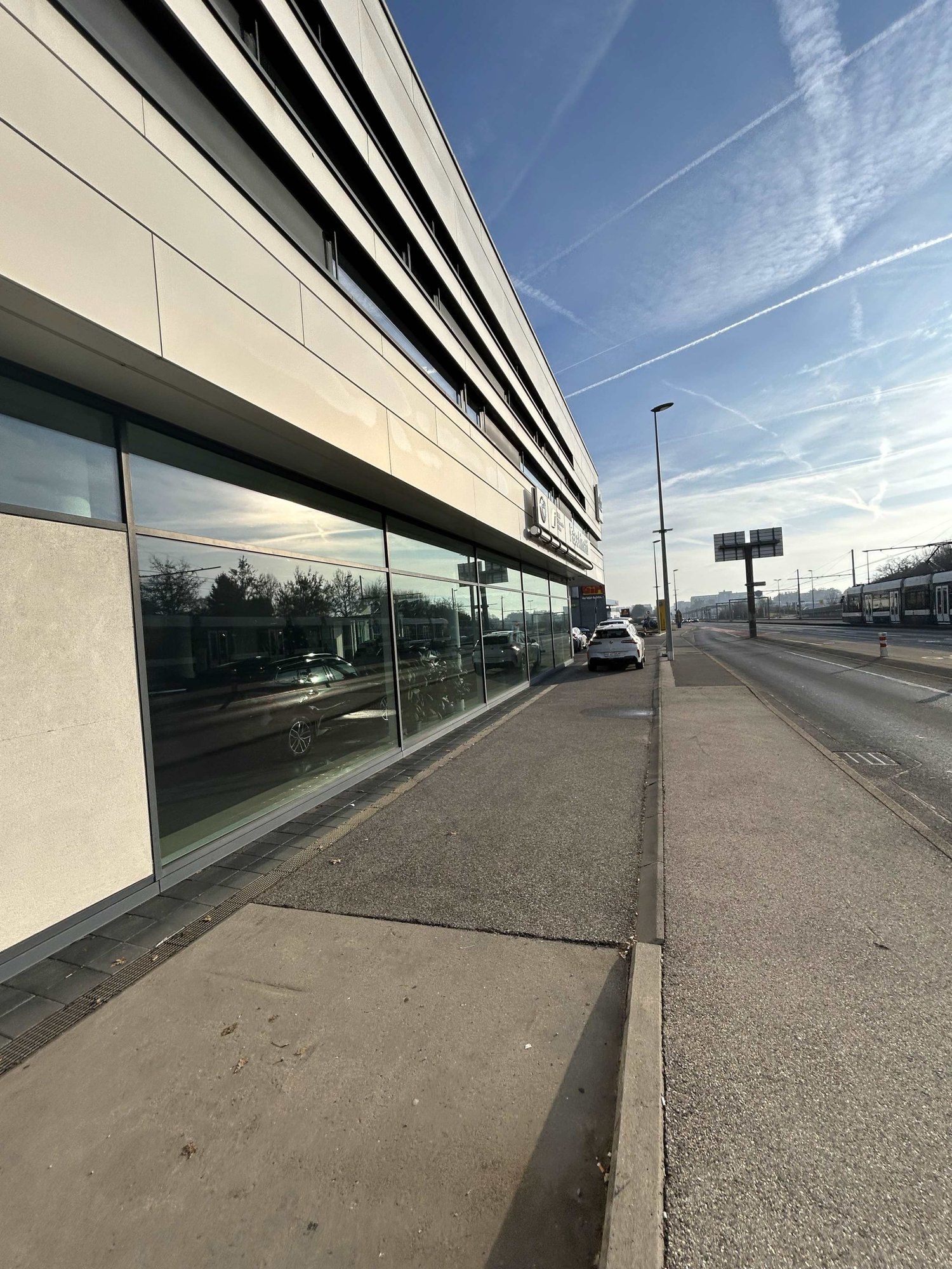 2984m² Laden