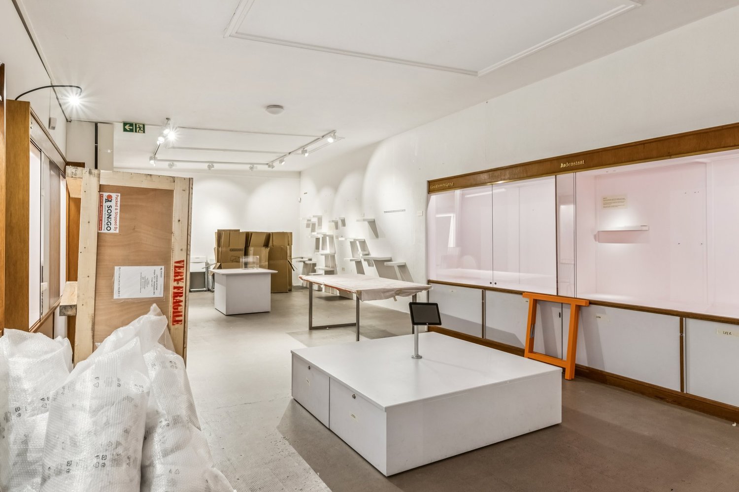 172m² commercial