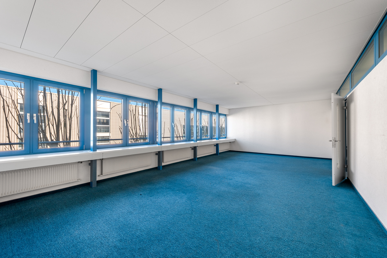 2500m² commerciale