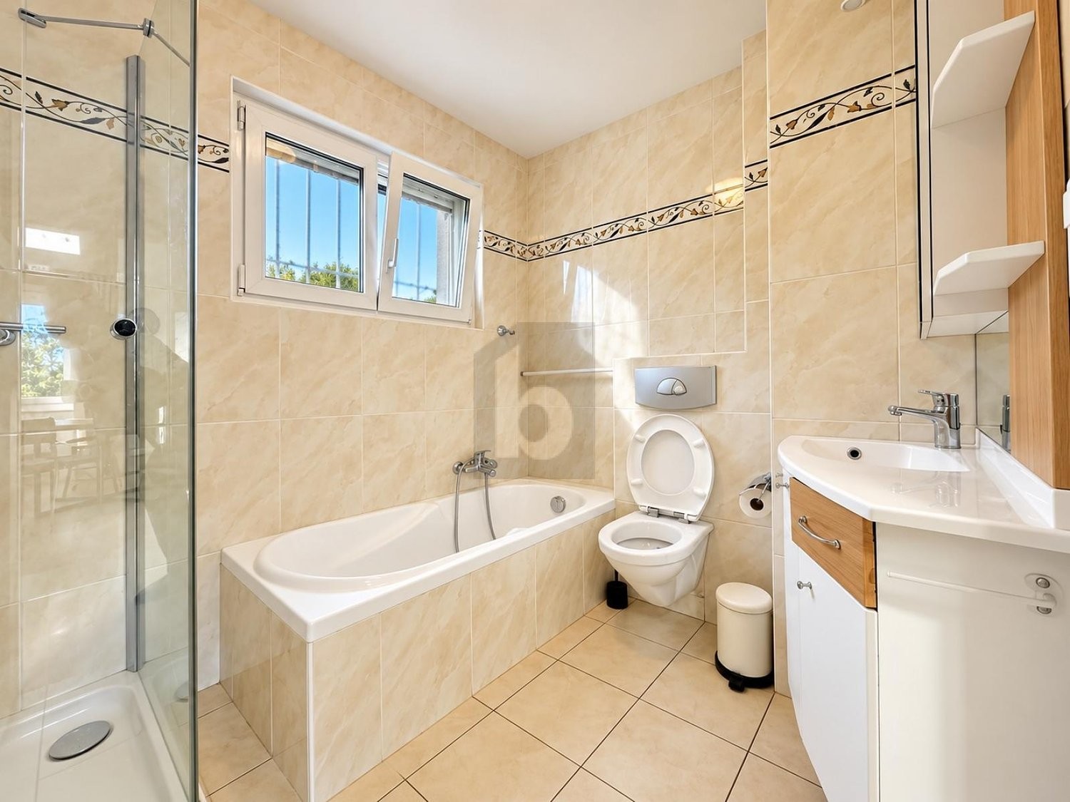 Casa singola di 5 locali, foto 3 di 4