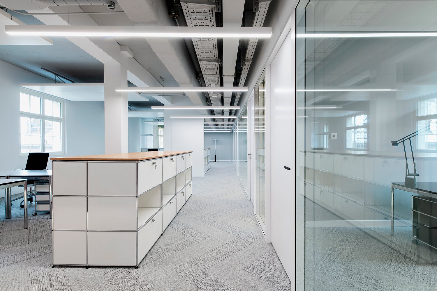 506m² ufficio, foto 2 di 3