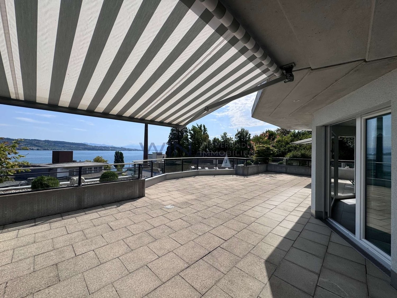 Appartamento con terrazza di 2 ½ locali, foto 3 di 10