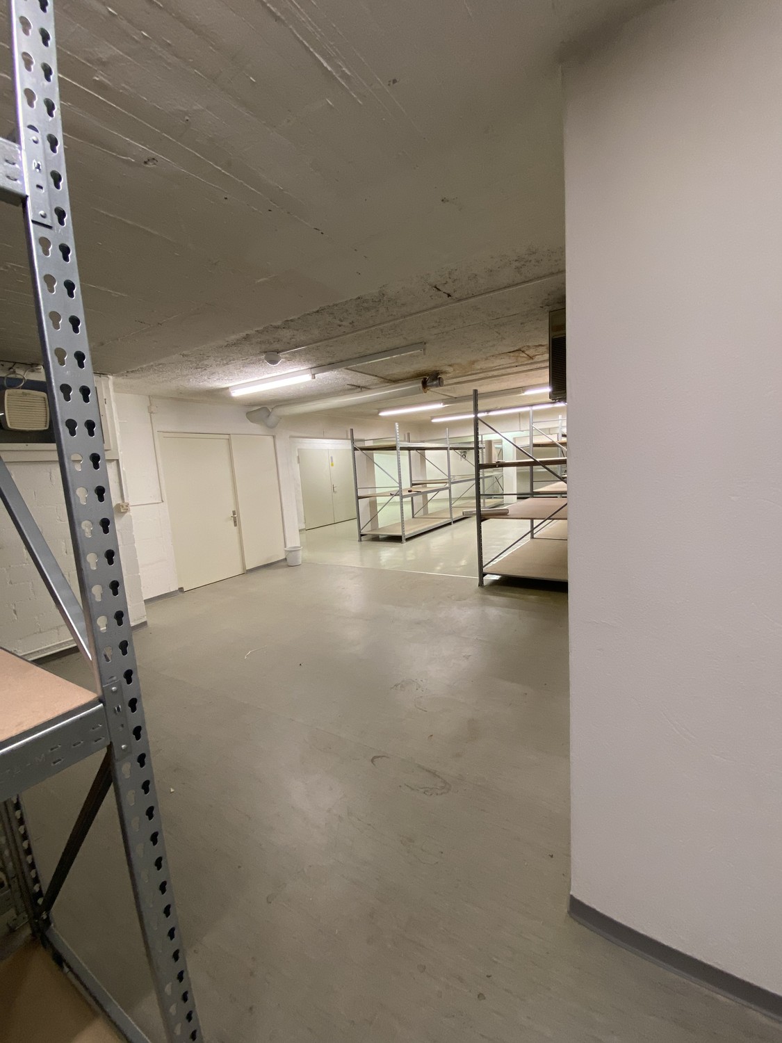 303m² commerciale
