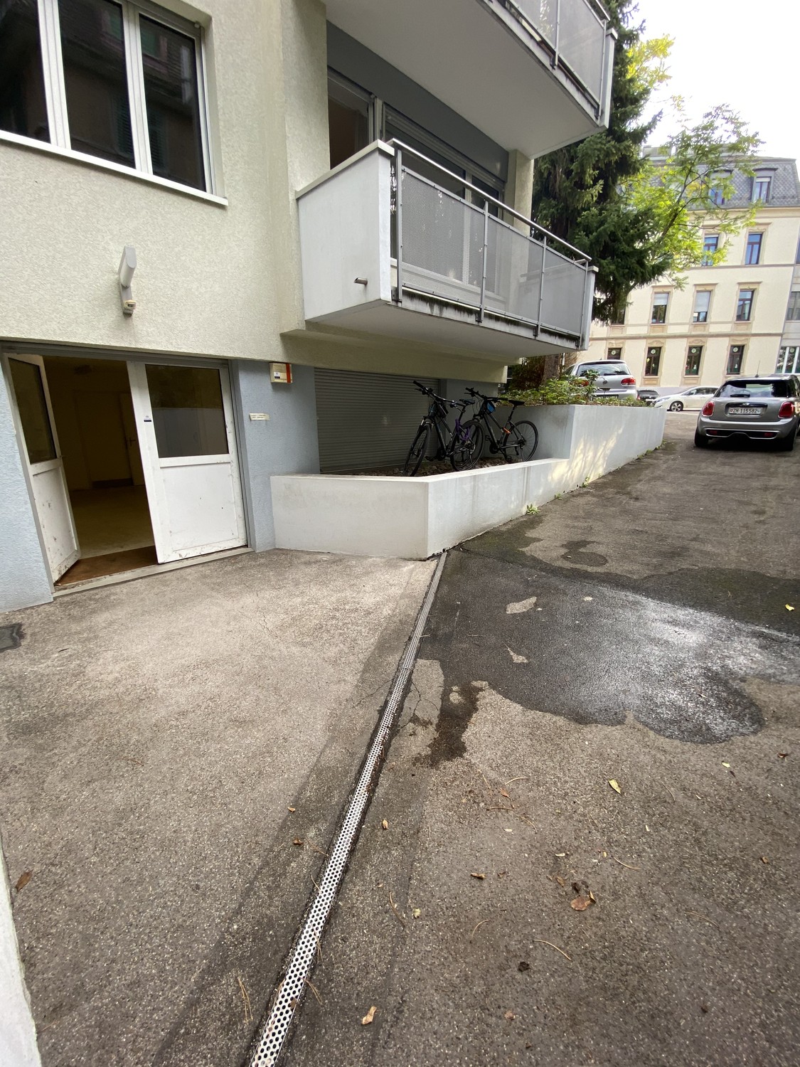 303m² commerciale