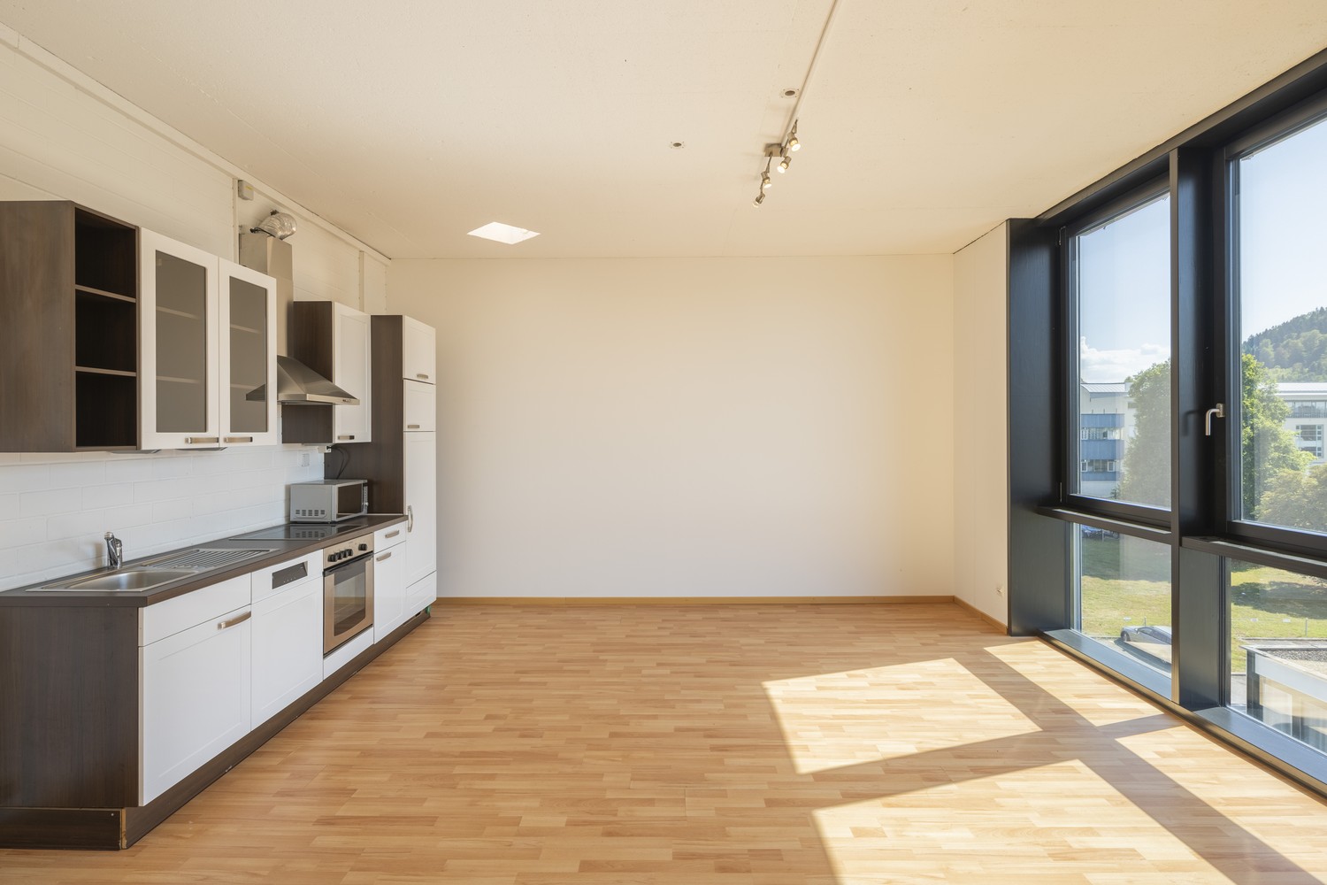 151m² ufficio, foto 5 di 7