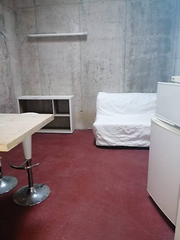 2 rooms single house