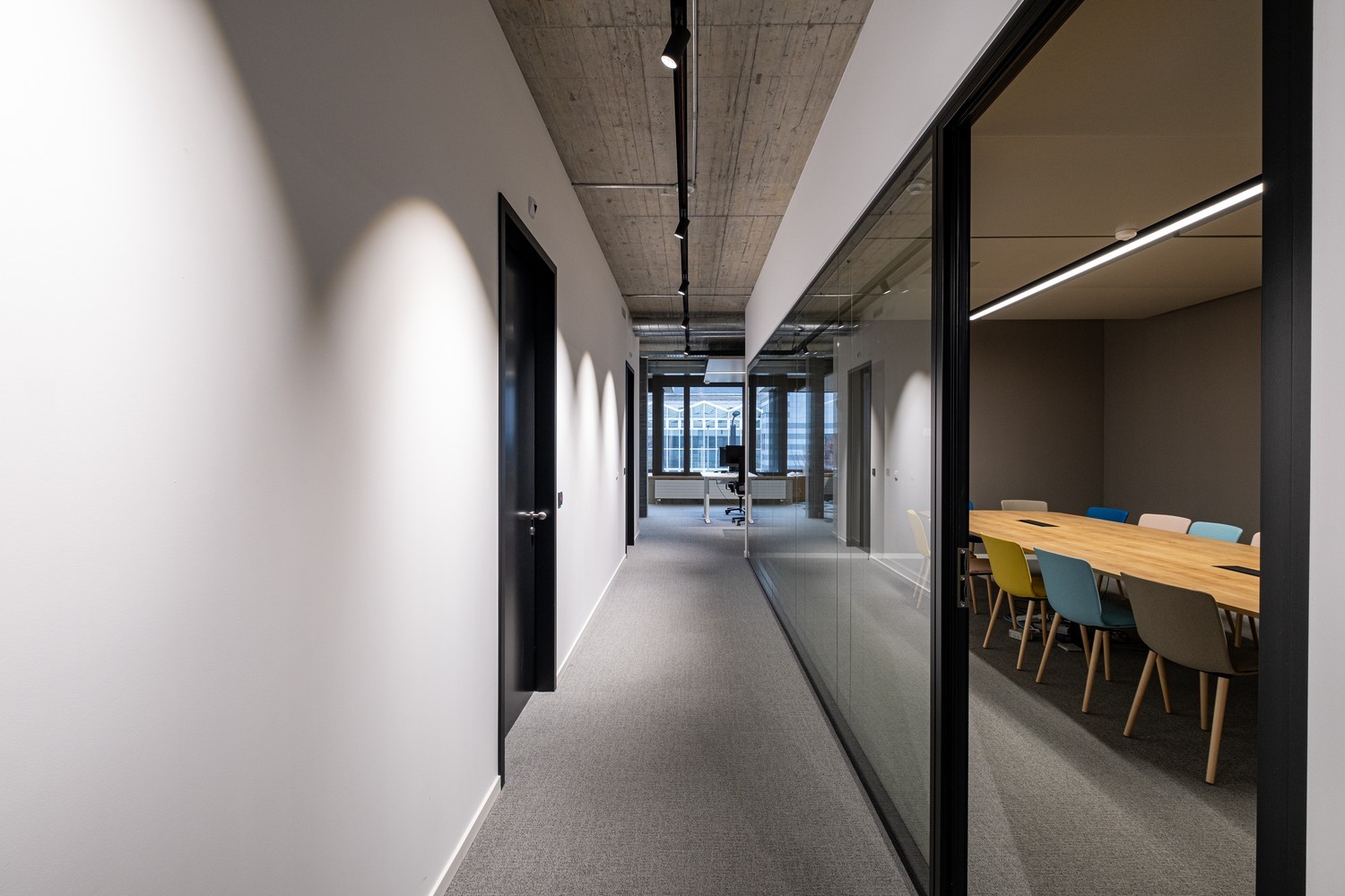 702m² commerciale