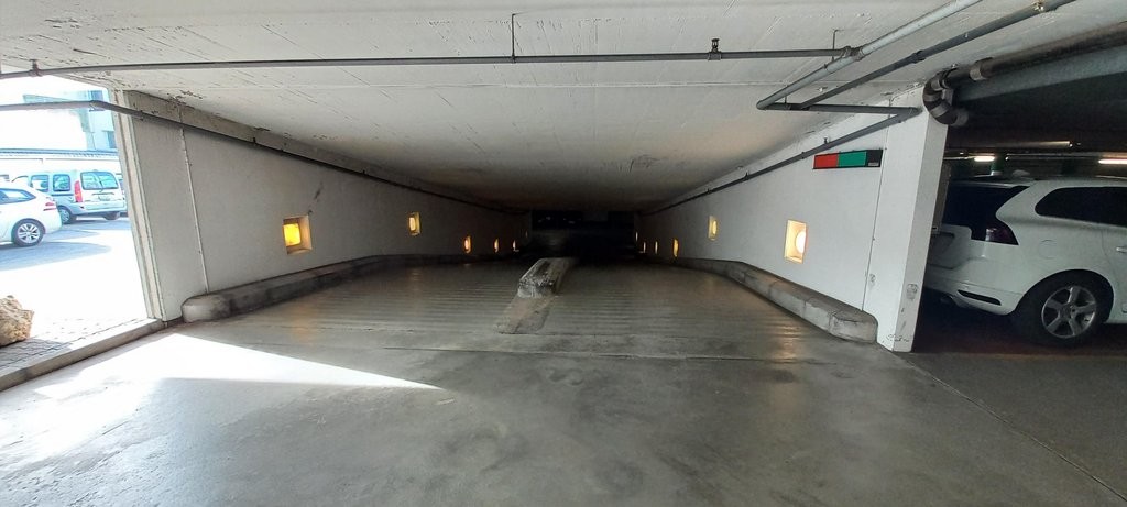 12m² underground slot