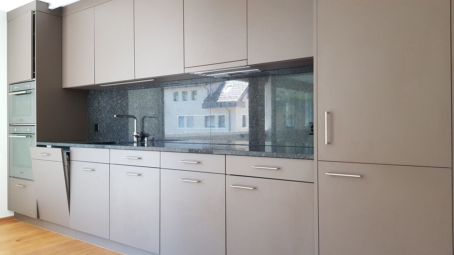 Appartamento di 2 ½ locali, foto 1 di 9