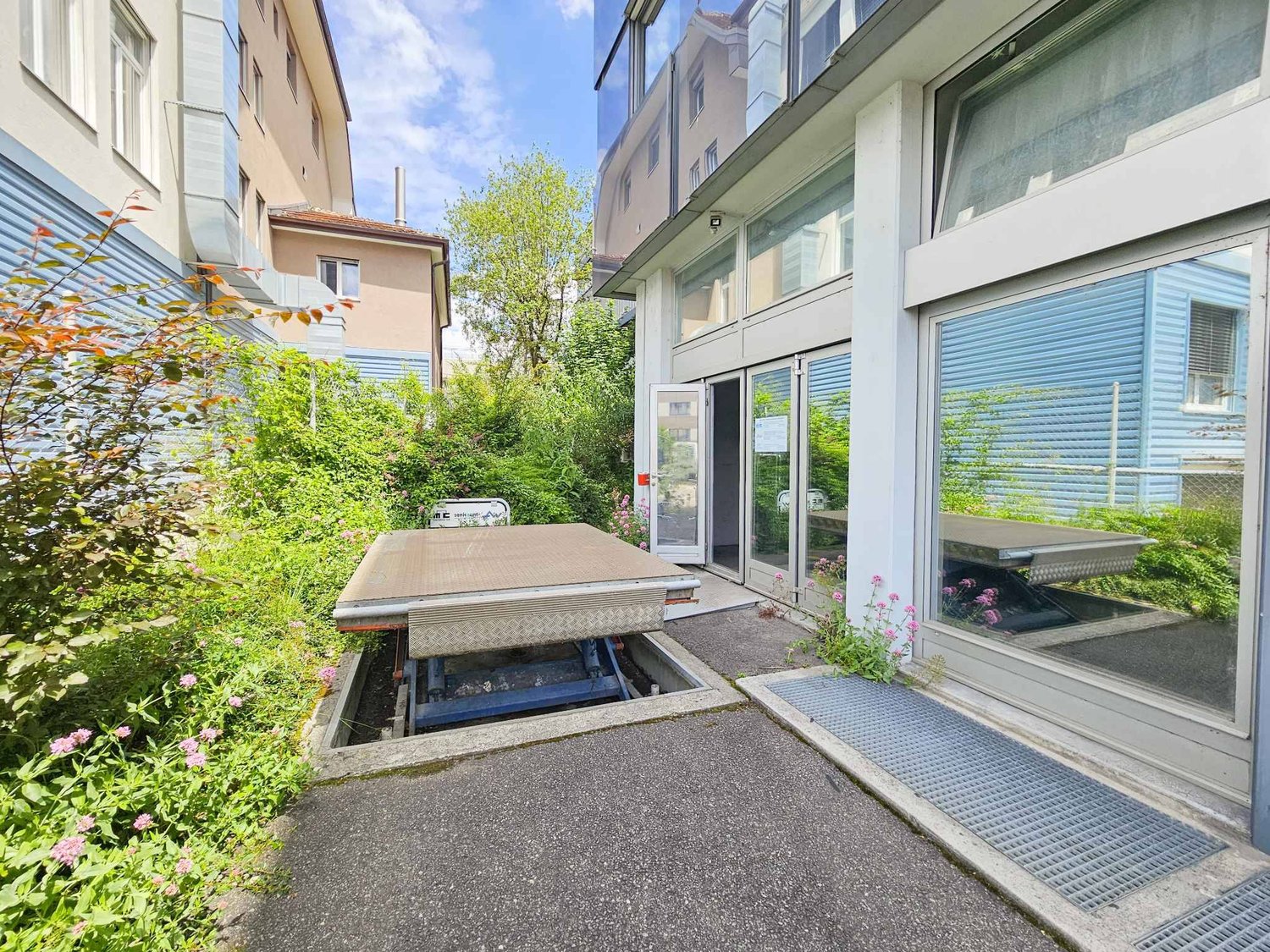 300m² deposito