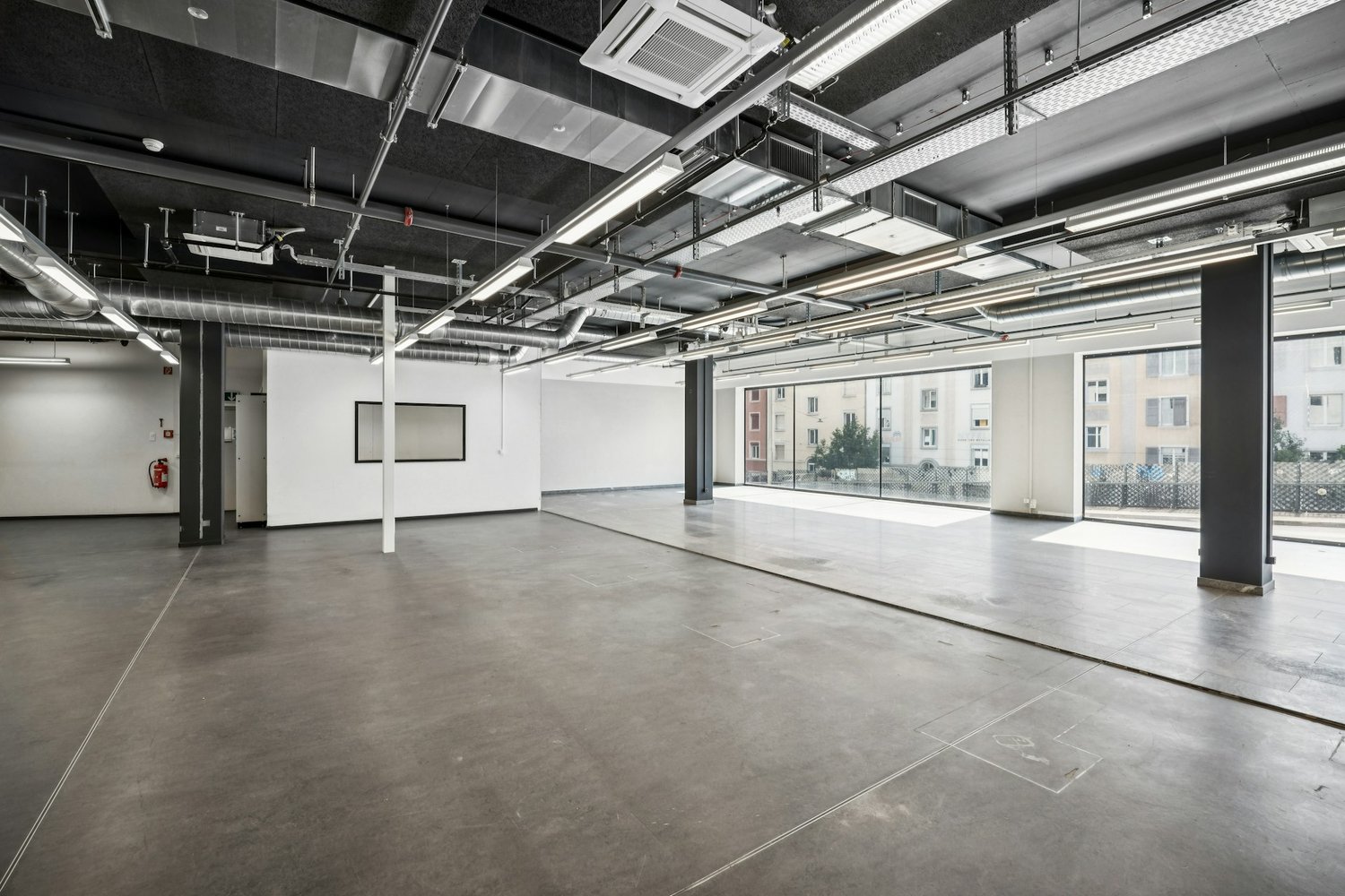 310m² commerciale, foto 4 di 10