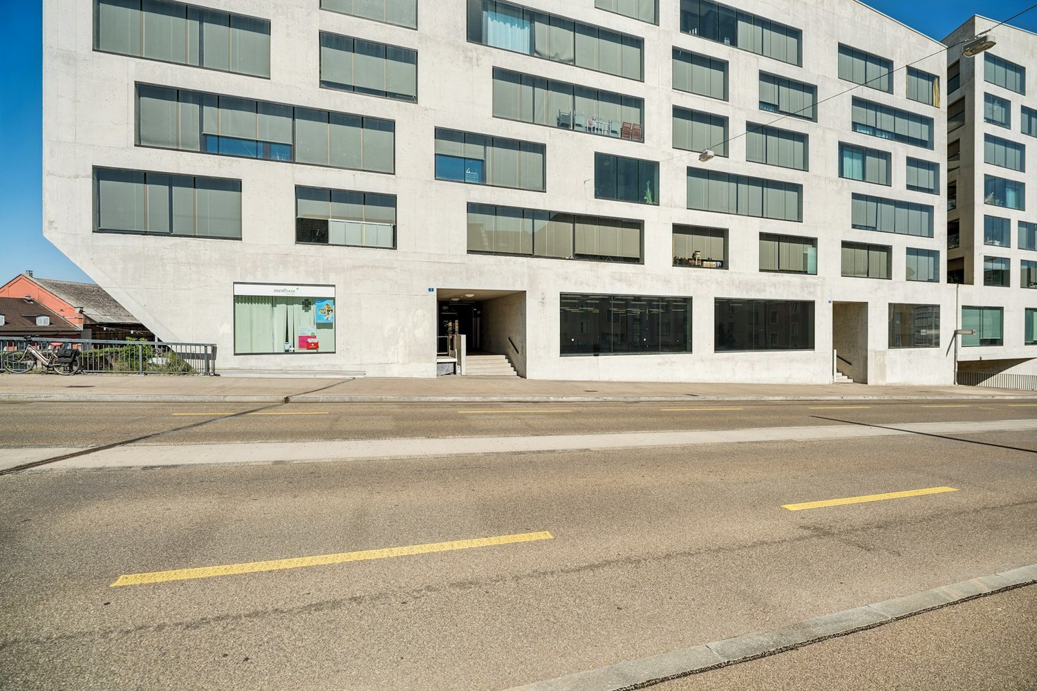 310m² commerciale, foto 2 di 10