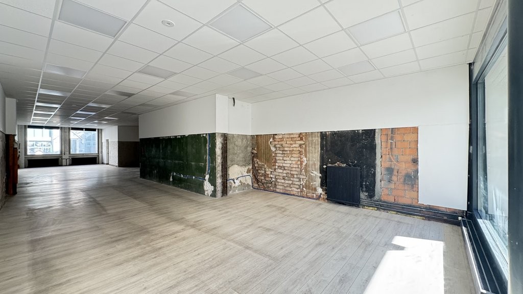 negozio di 120m²