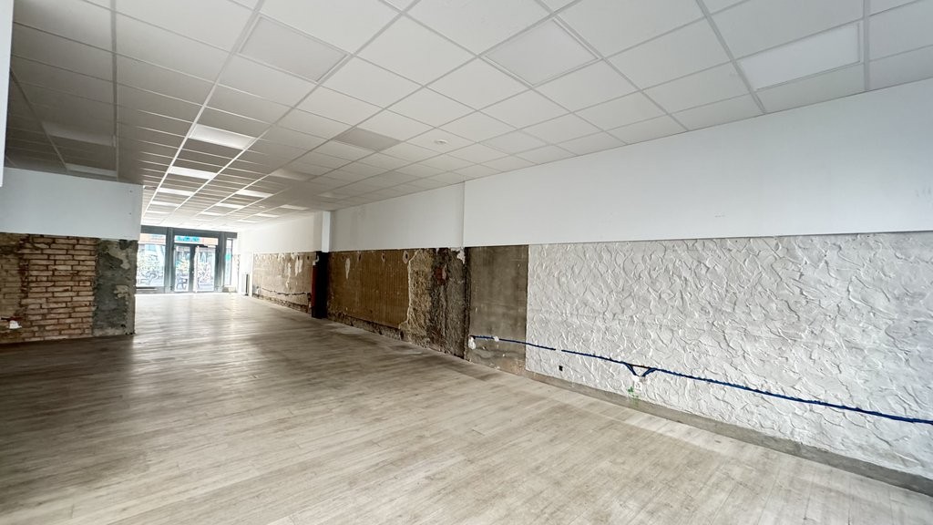 negozio di 120m²