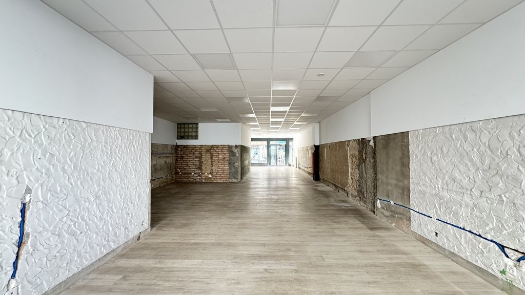 negozio di 120m²
