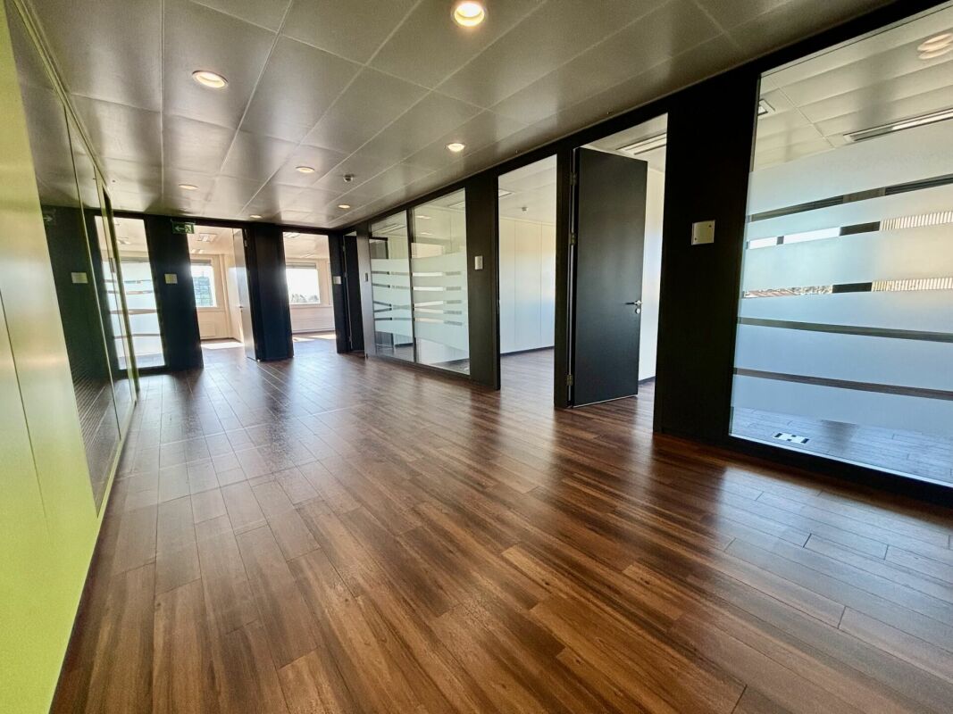 1500m² office