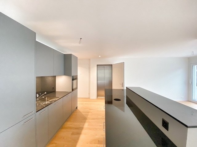 Appartamento attico di 3 ½ locali, foto 1 di 5