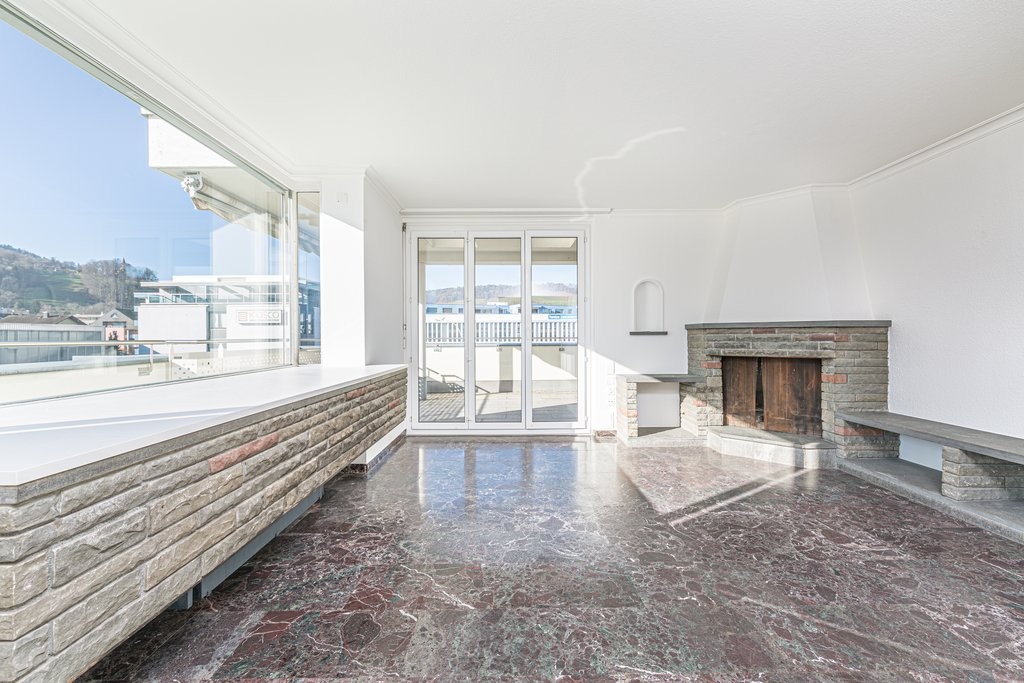 Appartamento attico di 4 ½ locali, foto 1 di 8
