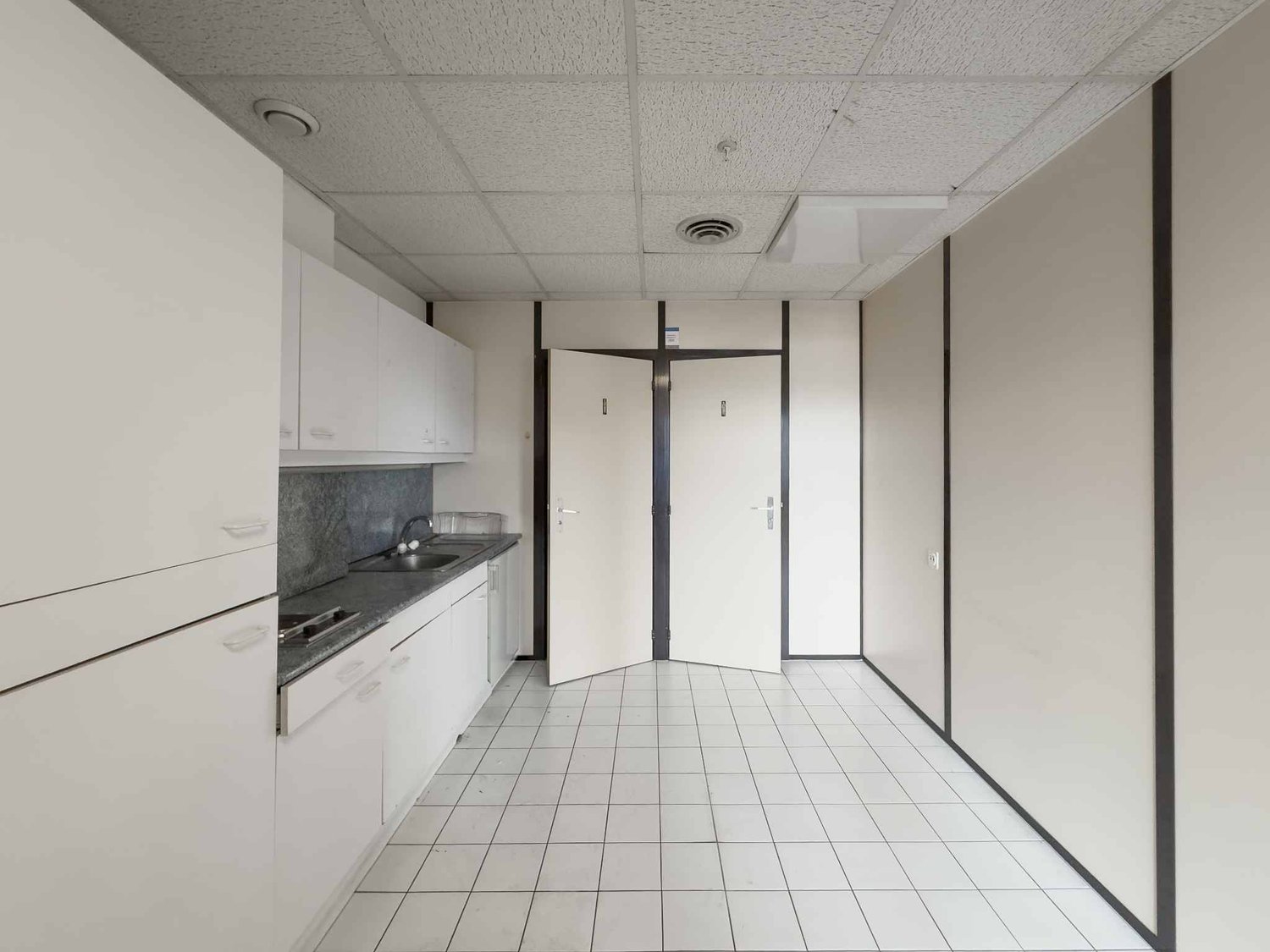 290m² commerciale