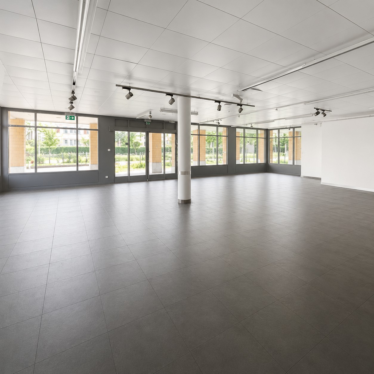 414m² commerciale