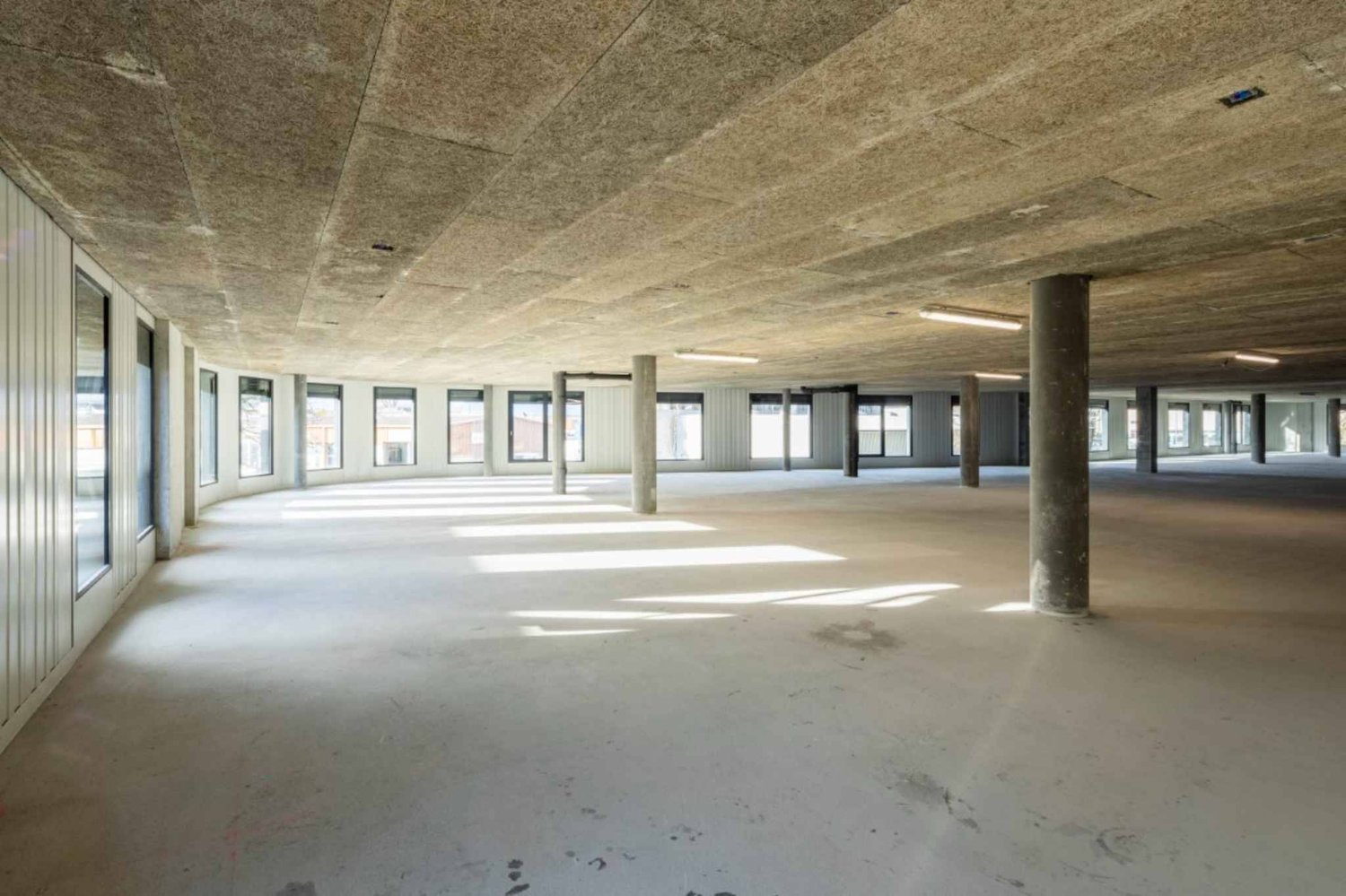 350m² commerciale