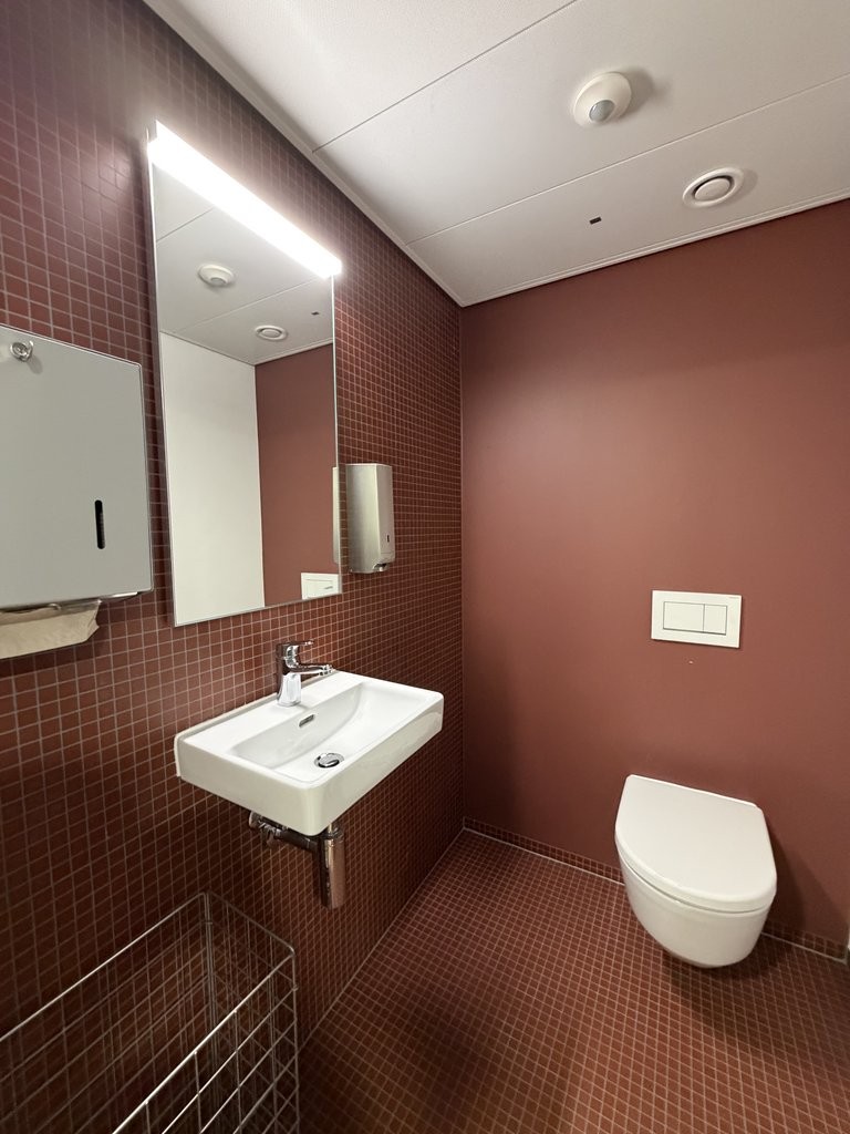 negozio di 84m²
