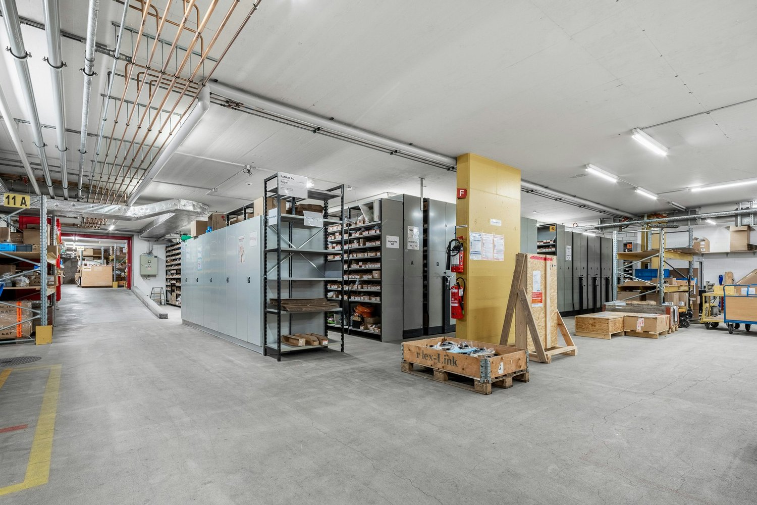 2000m² commerciale, foto 5 di 10