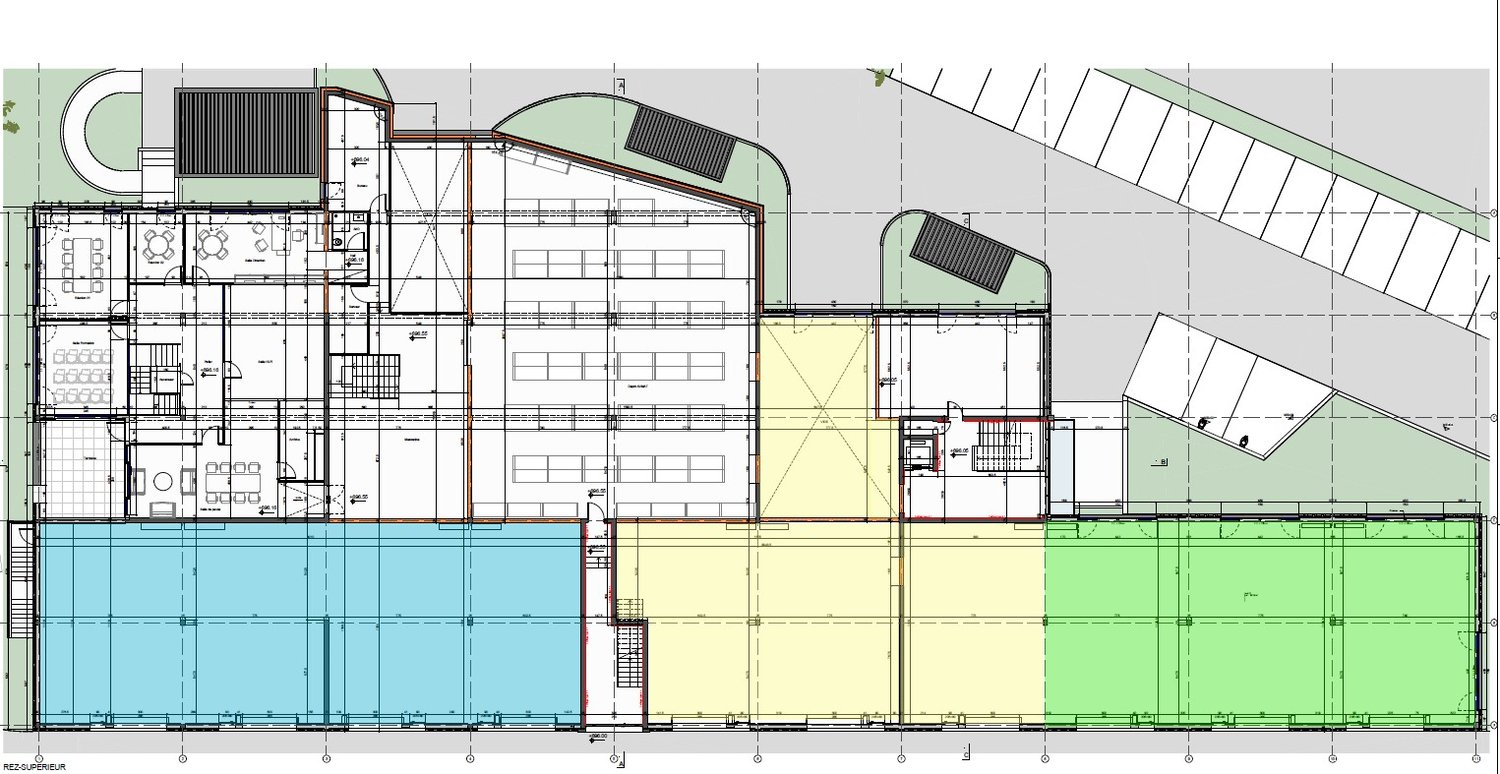 538m² oggetto industriale