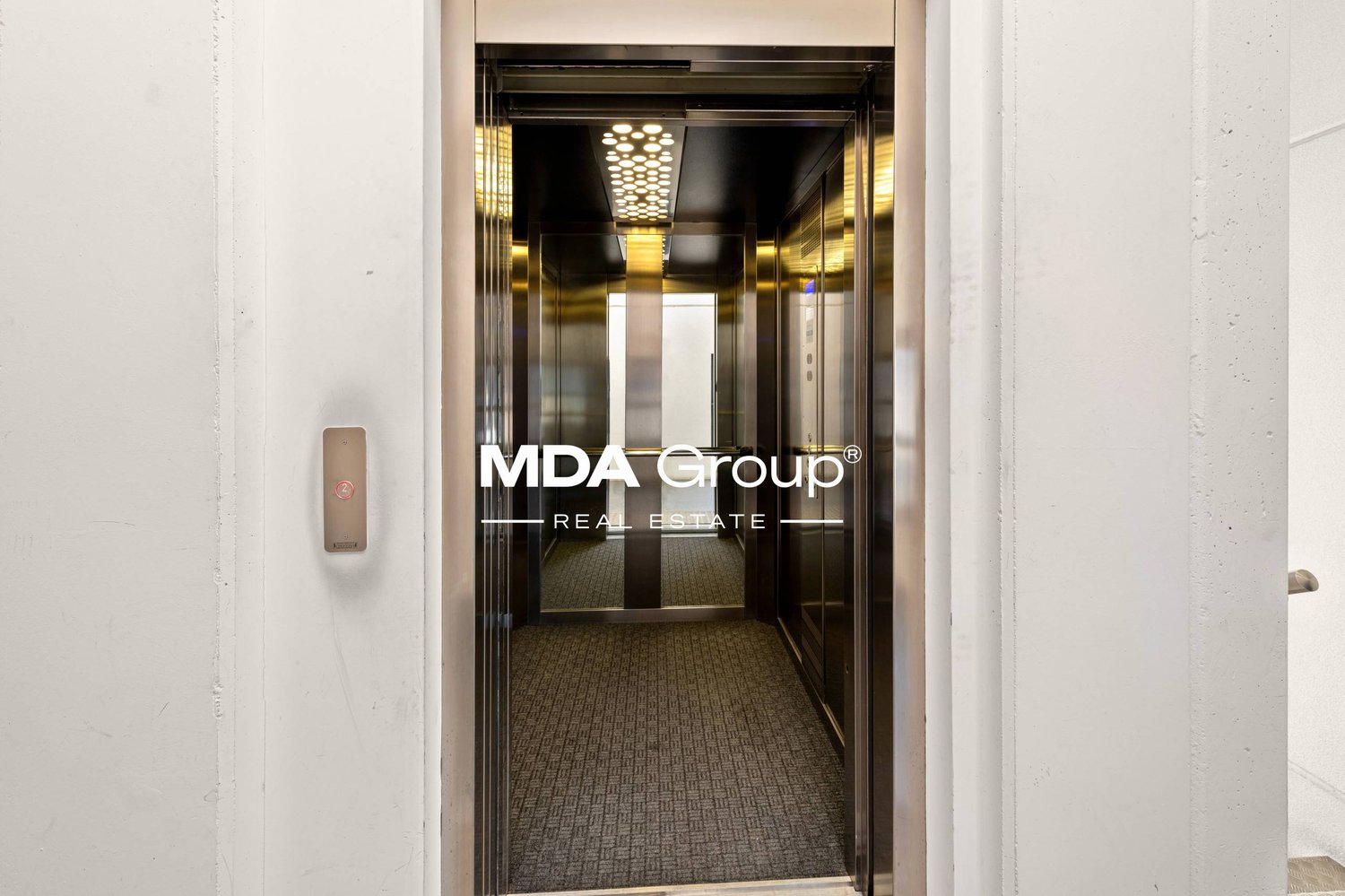 300m² office