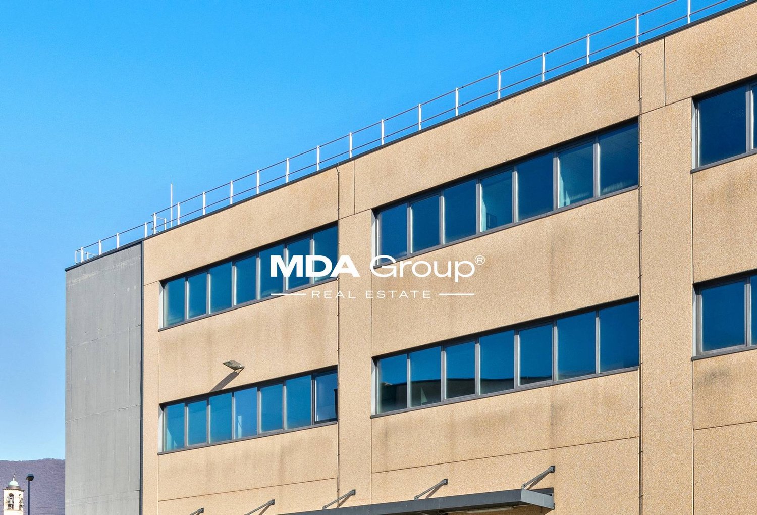 300m² office