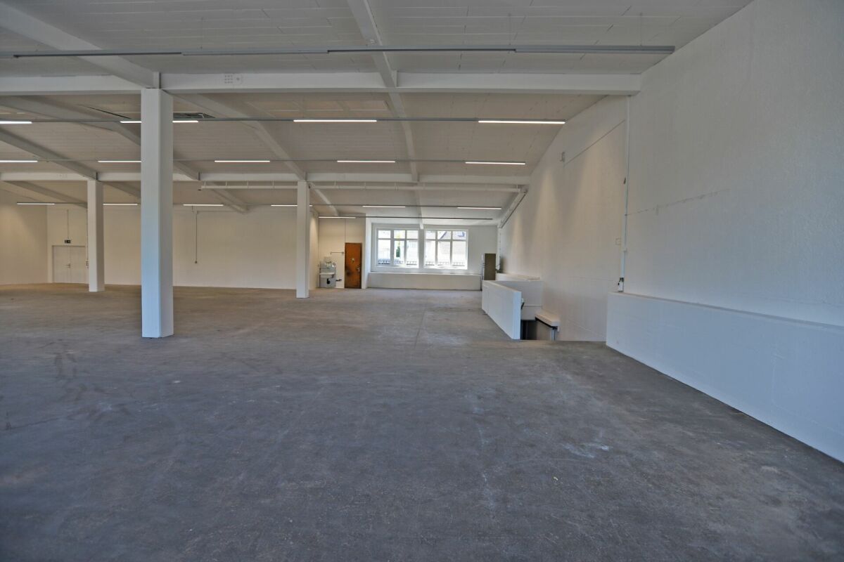 560m² deposito