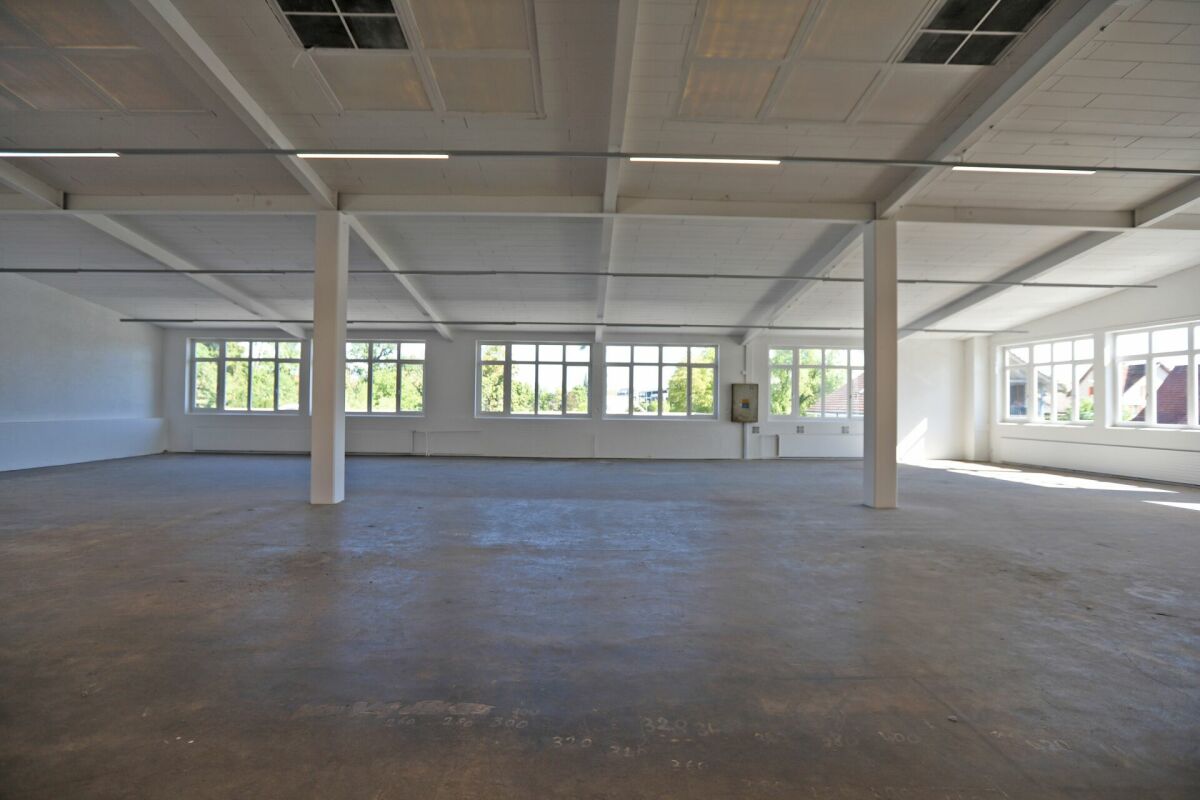 560m² deposito