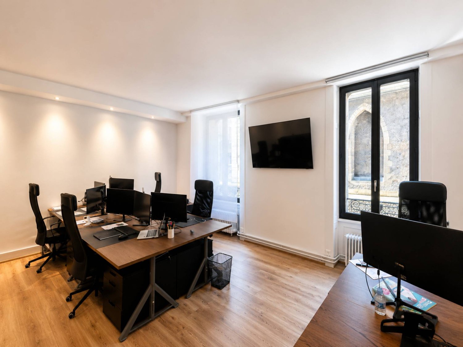 55m² office