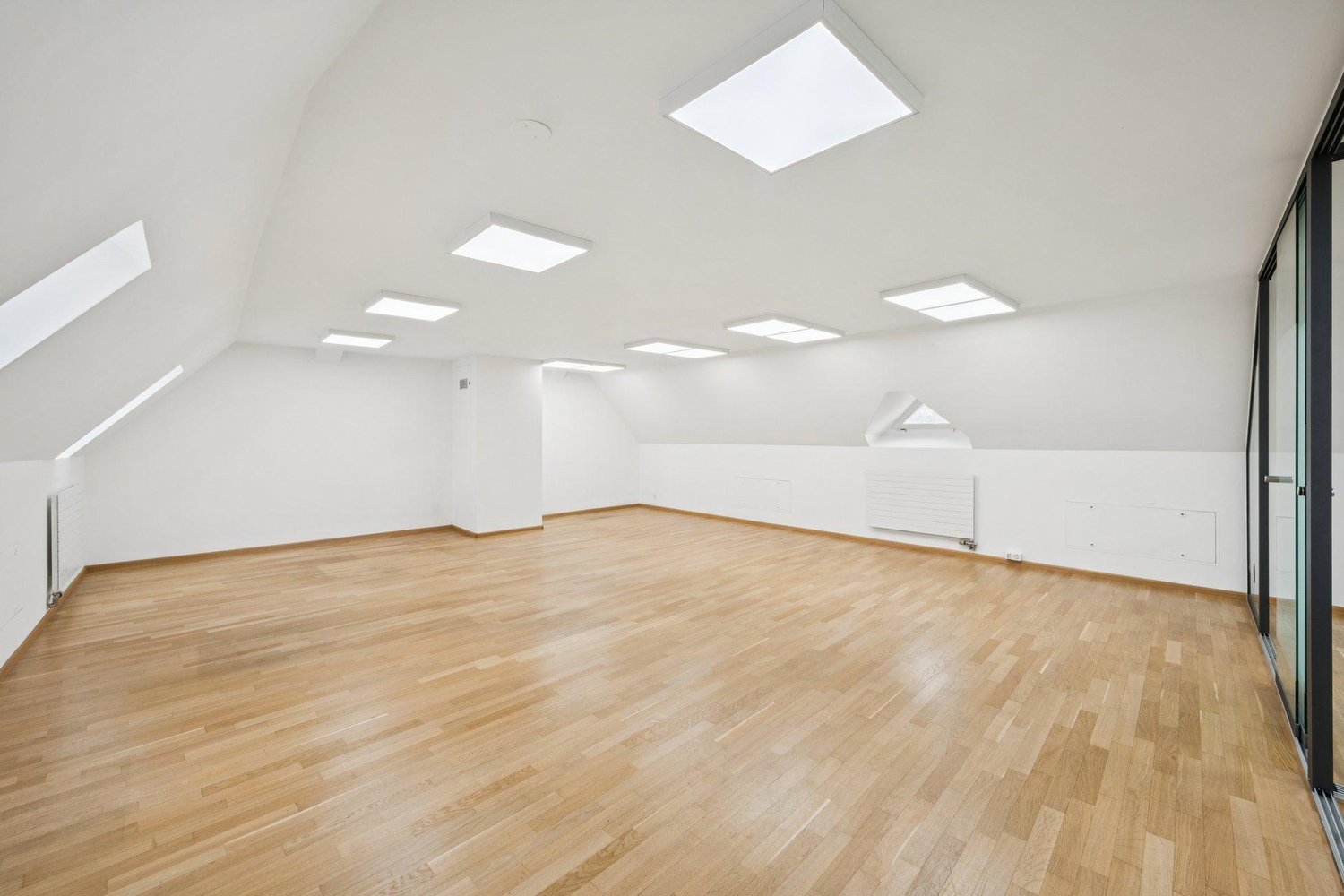 109m² ufficio, foto 6 di 8