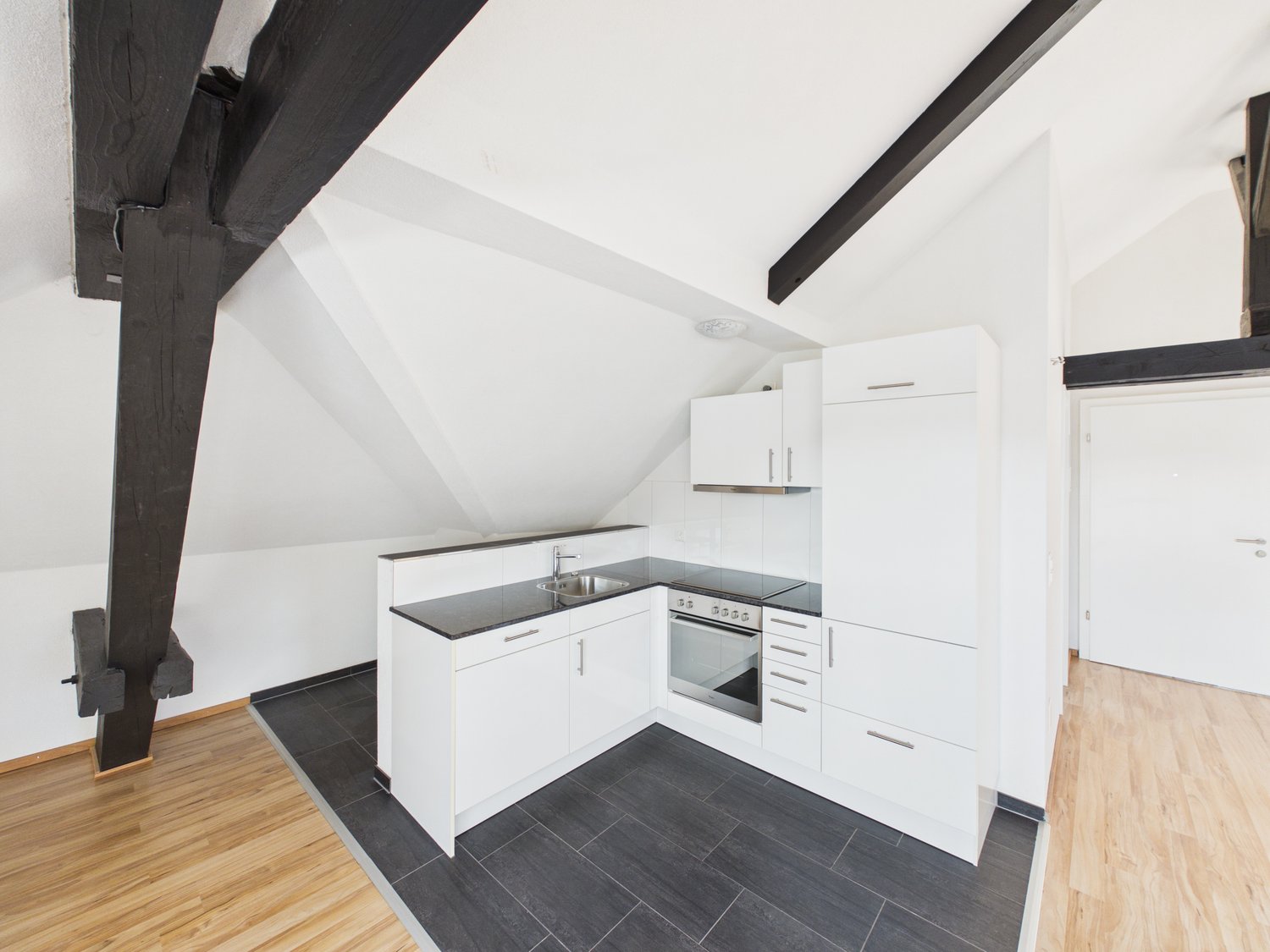 appartamento mansardato di 1 ½ locali, foto 9 di 10