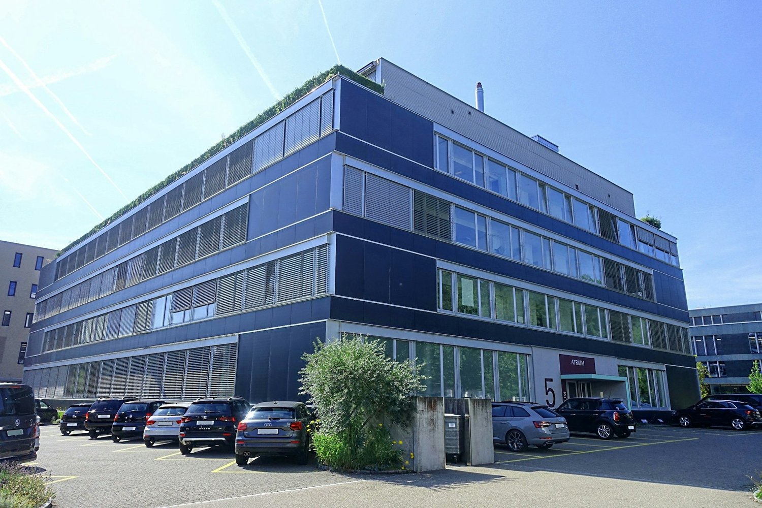 306m² commerciale, foto 1 di 6