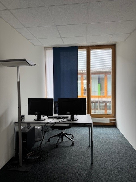 306m² commerciale, foto 4 di 6