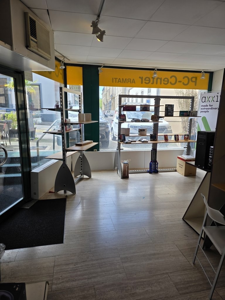 130m² shop, foto 2 di 8