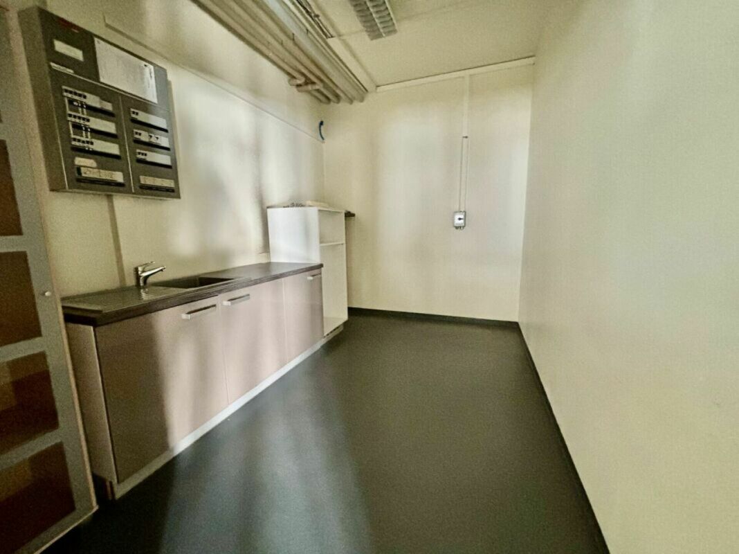 340m² ufficio