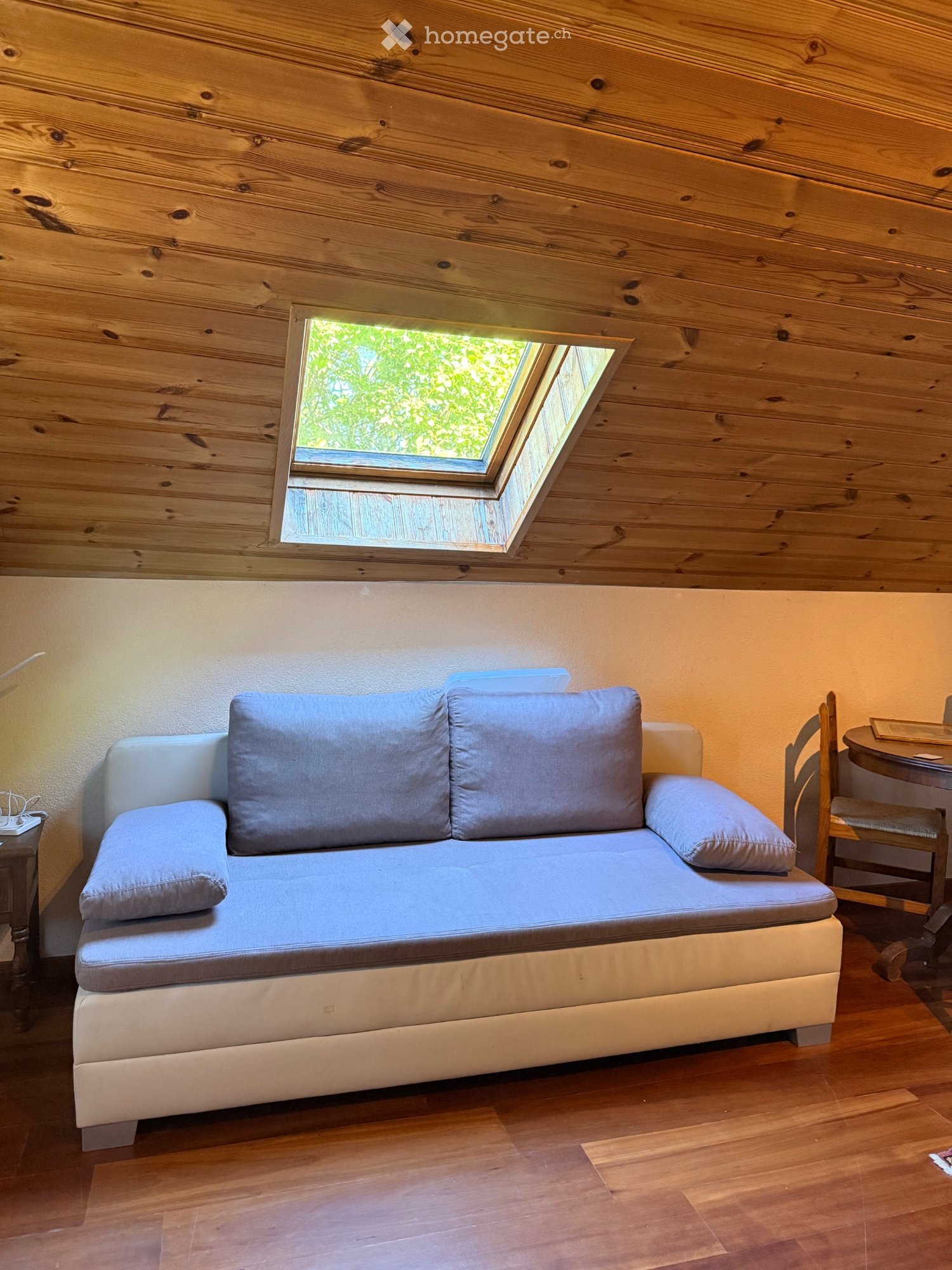 5 rooms apartment