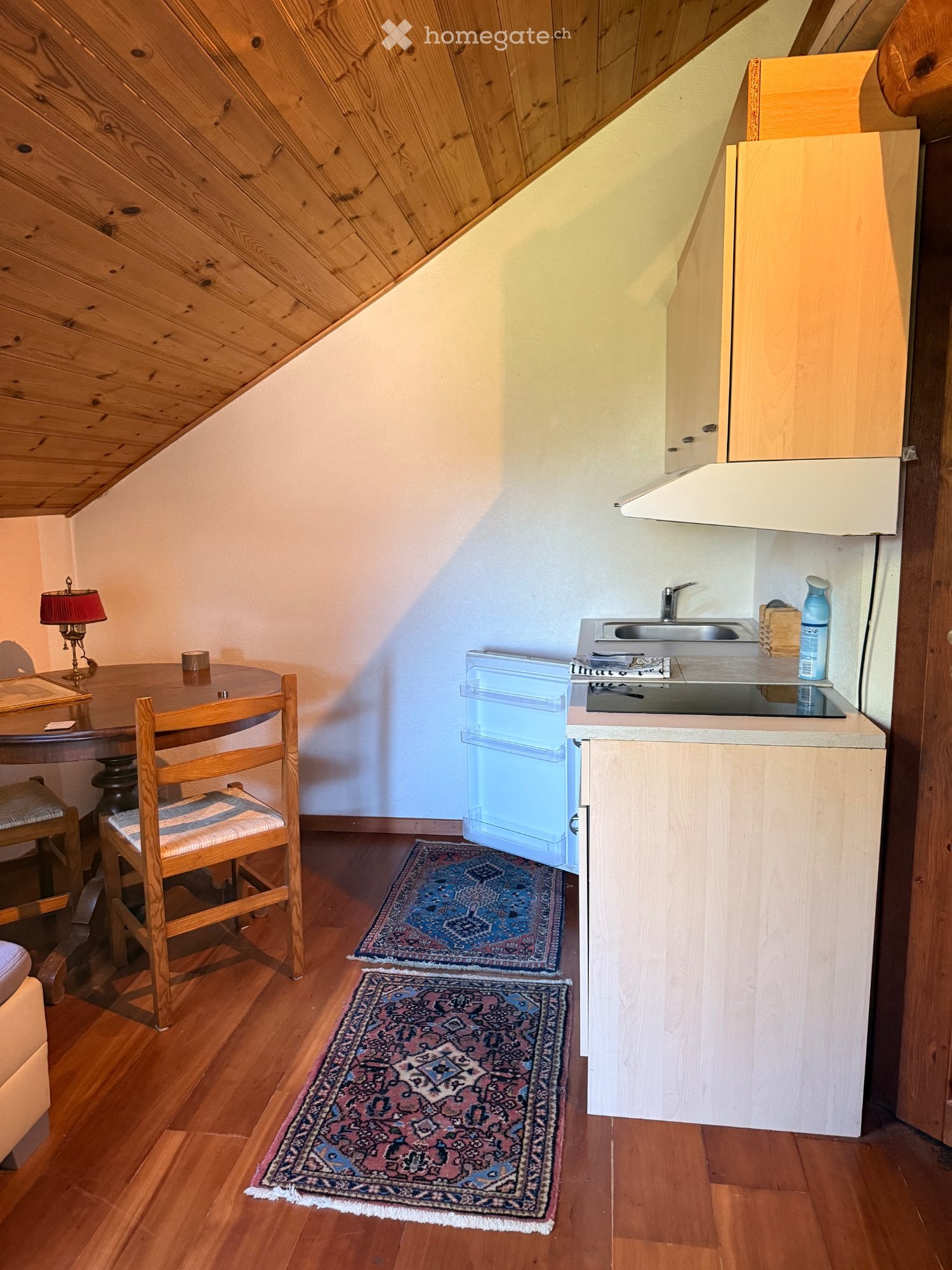 5 rooms apartment