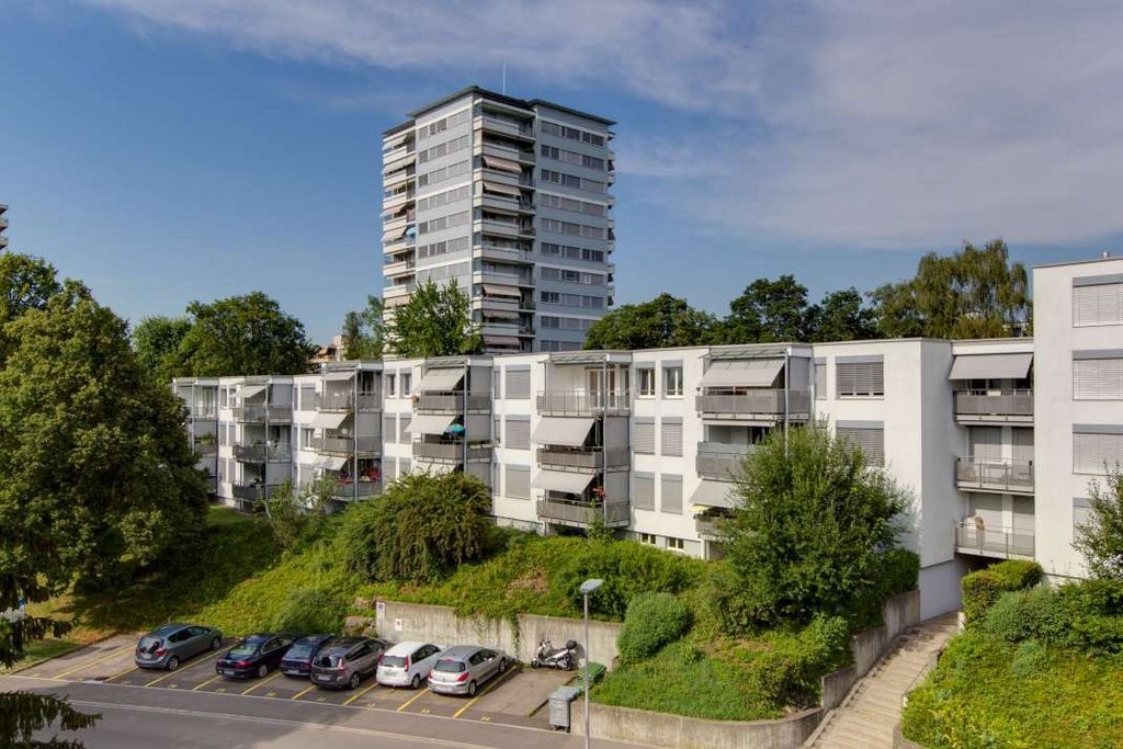 Posto auto coperto per biciclette
