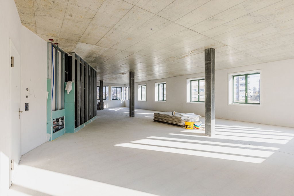 ufficio di 148m², foto 2 di 5