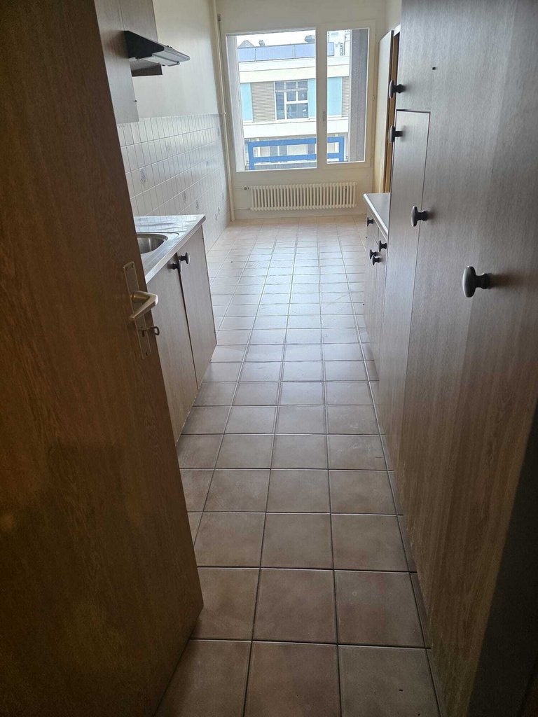 6 rooms apartment