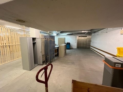 351m² deposito