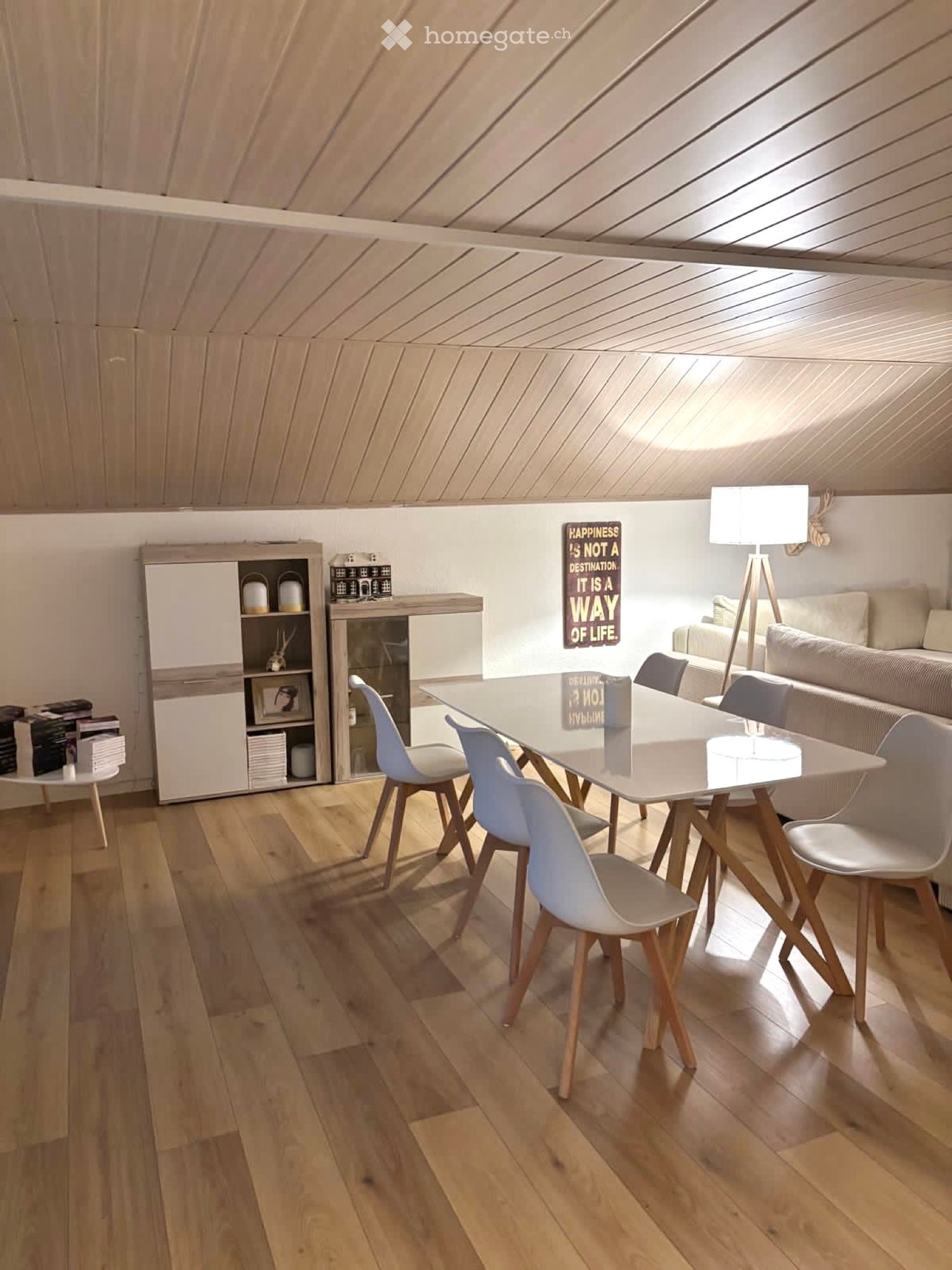 5 rooms apartment