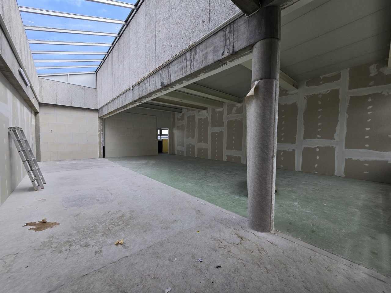 288m² deposito