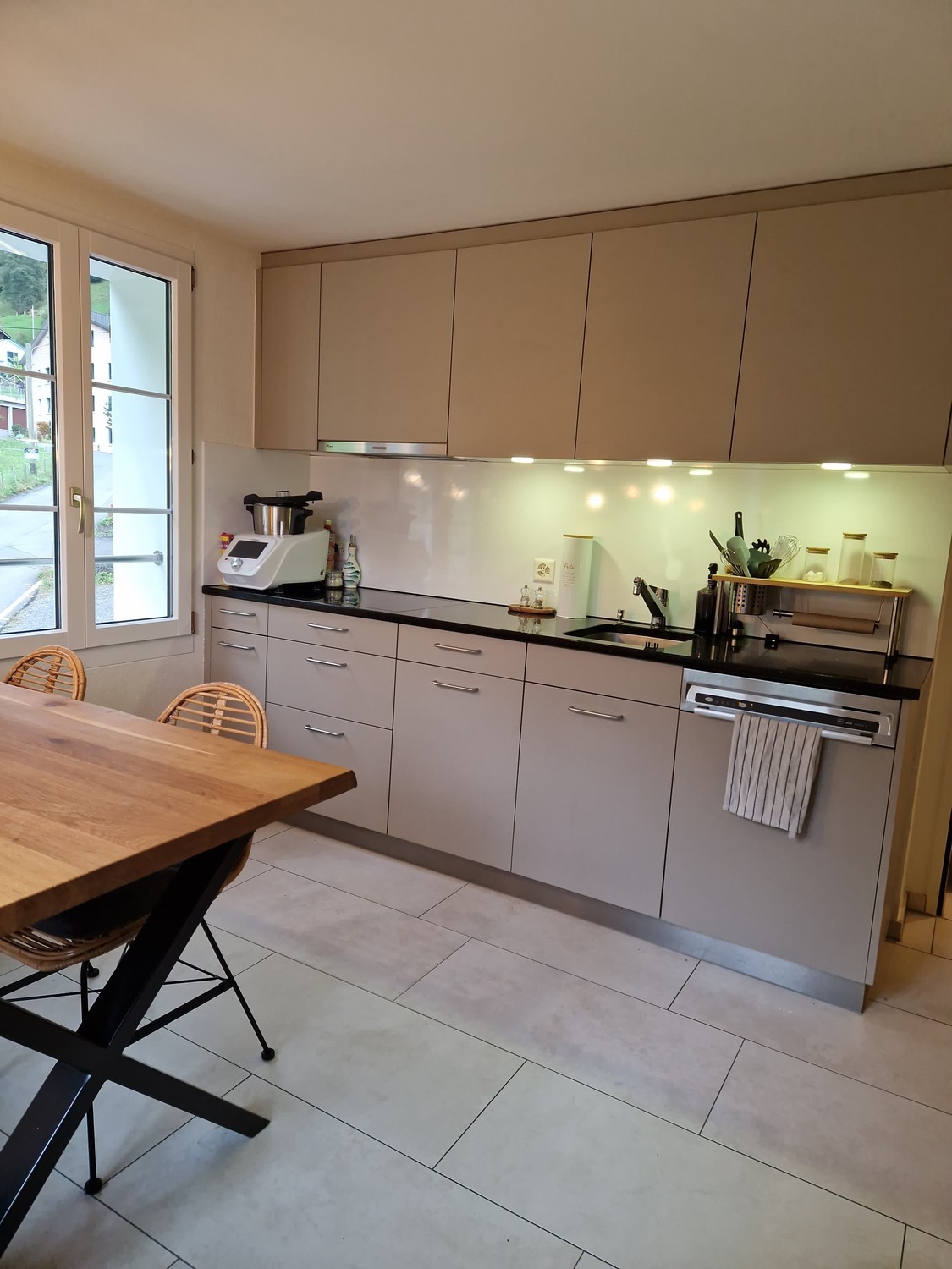 Appartamento di 3 ½ locali, foto 2 di 10